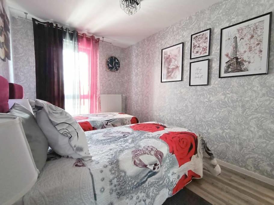 טראפס Appartement 4 Pieces - La Rose Des Yvelines - Classe 3 Etoiles מראה חיצוני תמונה