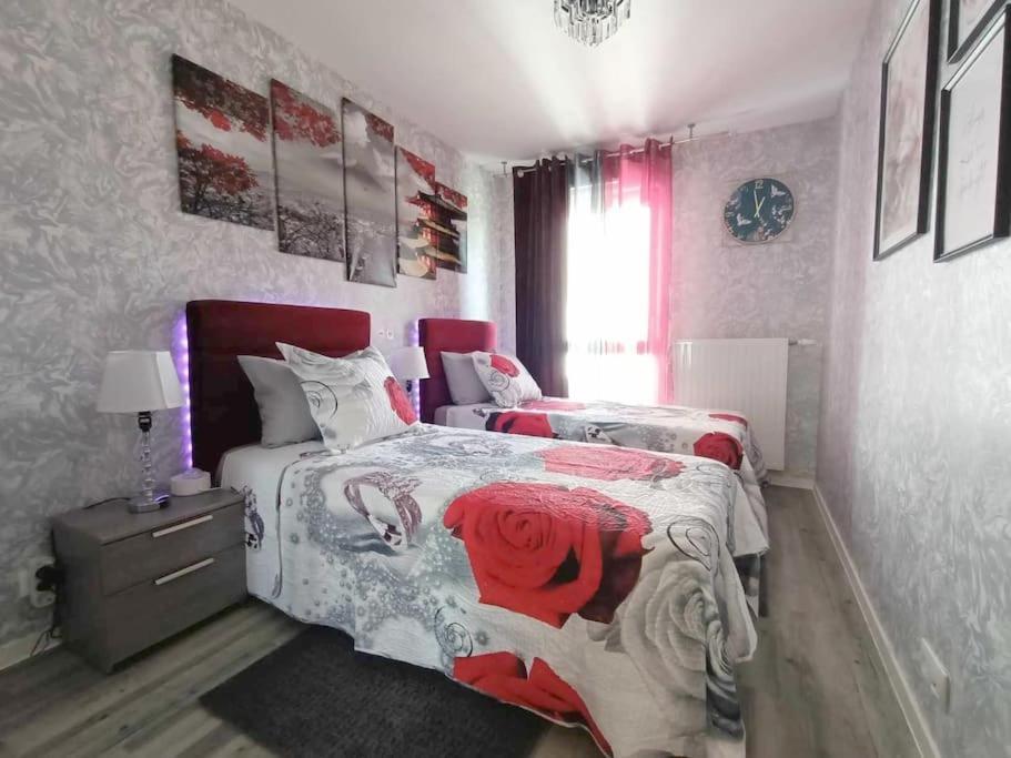 טראפס Appartement 4 Pieces - La Rose Des Yvelines - Classe 3 Etoiles מראה חיצוני תמונה