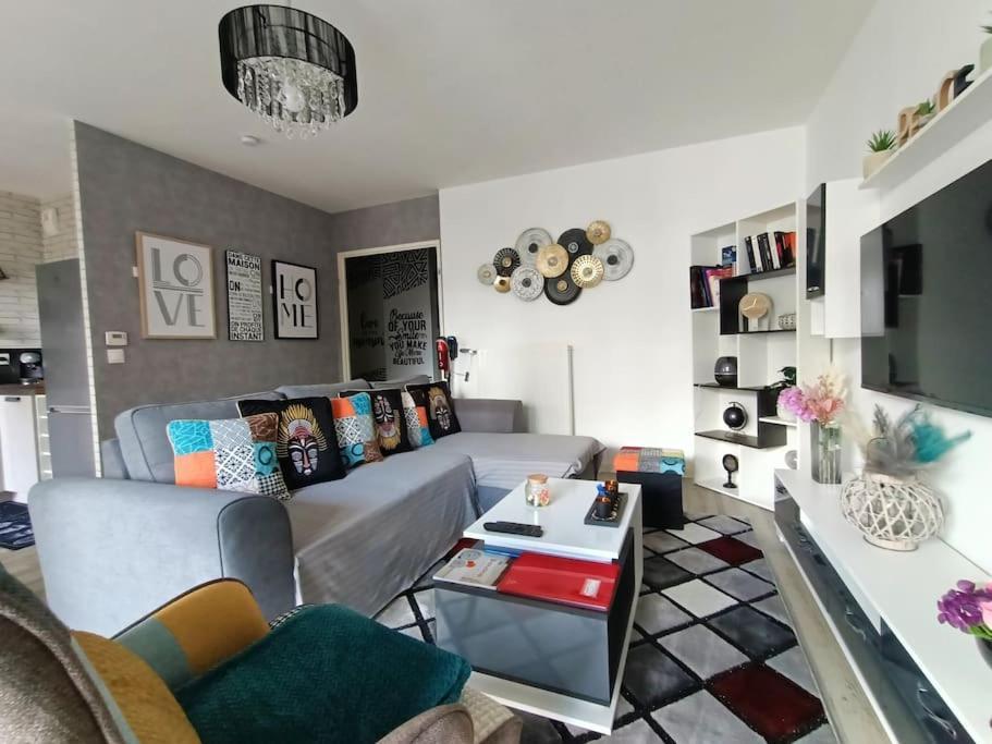 טראפס Appartement 4 Pieces - La Rose Des Yvelines - Classe 3 Etoiles מראה חיצוני תמונה
